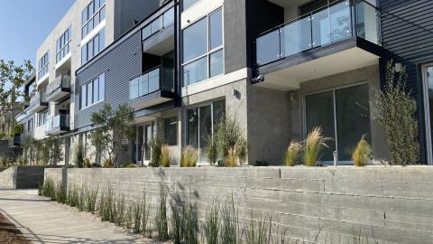 Exterior view of 957 Figueroa Terrace