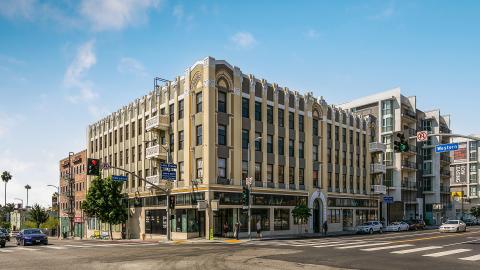 View of the Hollywood Western Building