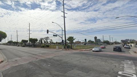 930 W Compton Boulevard 