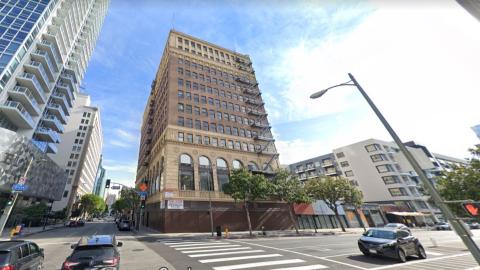 320 W 9th Street