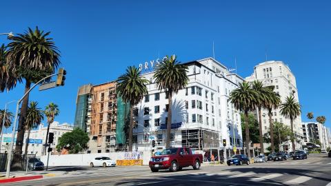 View looking northeast from Wilshire Boulevard